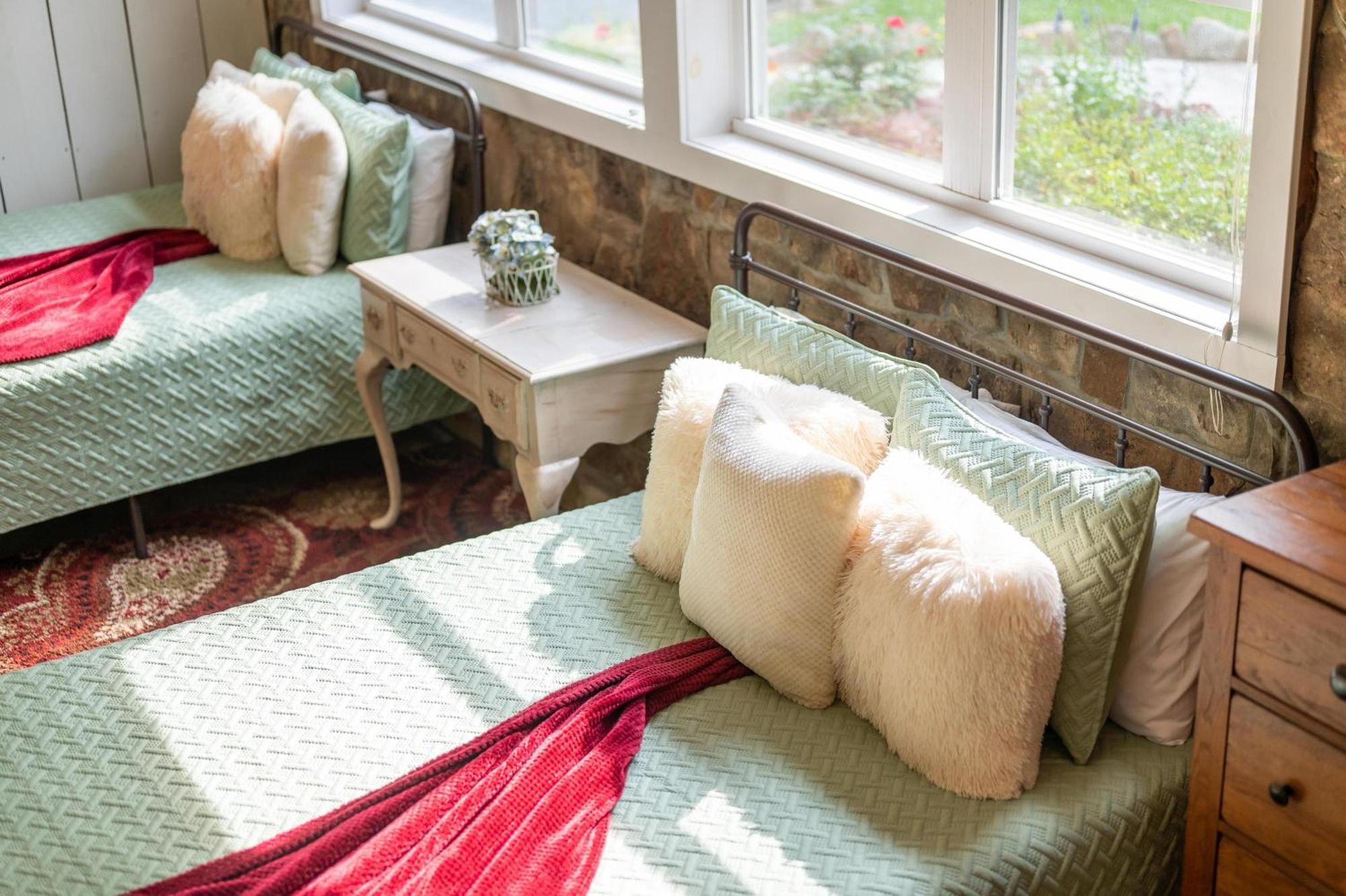 Cragsmere Manor Views 24 Guests Mentone Екстер'єр фото